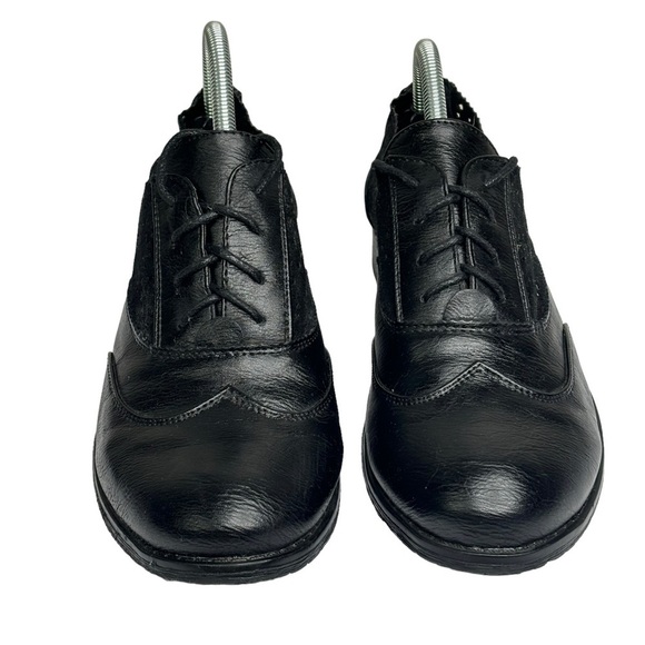 Mark & Maddux Black Wing Tip Lace Up Vegan Leather Perforated Suede Side Loafer - Picture 3 of 9